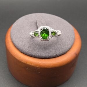 Green Chrome Diopside Rhodium Over Sterling Silver Ring. Size 9